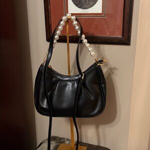 Elegant Black vegan leather Handbag with Pearl Strap and crossbody strap